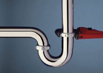 Top 4 Features of a Good Plumber